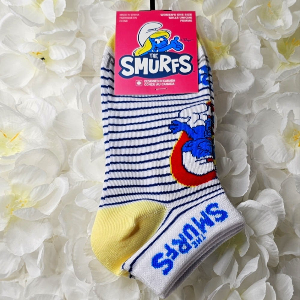 Brand New THE SMURFS Ladie's Ankle Socks By PERRI’S Socks (ONE SIZE)